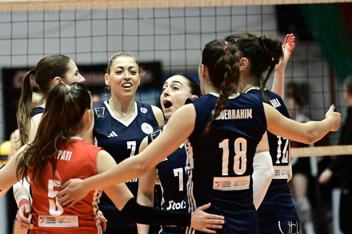 Volley League Γυναικών: Ο Ολυμπιακός έφτασε τις 13 σερί νίκες, ο Πανιώνιος πήρε το ντέρμπι με τον Μίλωνα