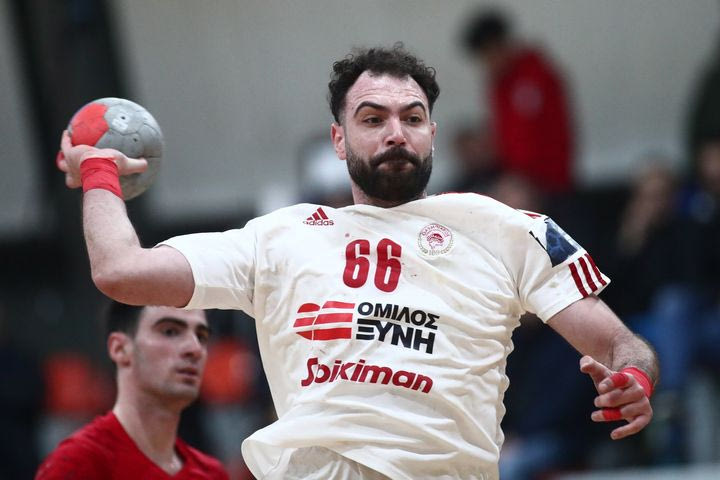 Handball Premier: Ο Ολυμπιακός πέρασε άνετα από τα Βριλήσσια και ο ΠΑΟΚ επέστρεψε στις νίκες επί της Πυλαίας