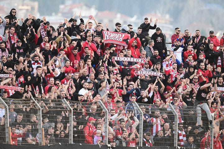 Ολυμπιακός: Πάνω από 2.000 κόσμος στις Σέρρες, πότε ανοίγουν οι θύρες