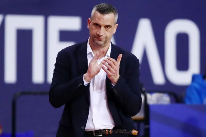 Παπανικολόπουλος: “Δώσαμε τη μάχη μας, στο τέλος μίλησε η ποιότητα του Ολυμπιακού”