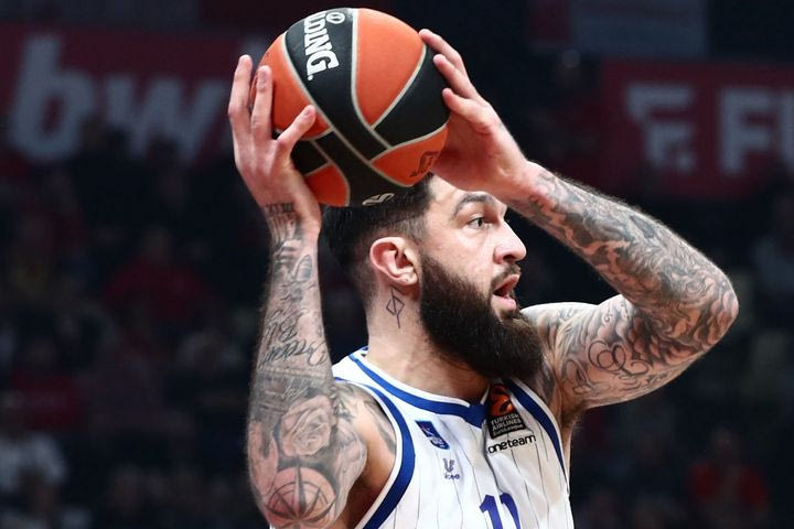 Αναντολού Εφές – Βίρτους Μπολόνια 89-68: Πληθωρικός Πουαριέ και “καυτός” Μπράιαντ την οδήγησαν στη νίκη