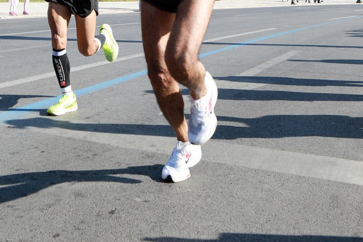 Lycabettus Run 2025: Τα κατάλληλα παπούτσια για κάθε τύπο αγώνα, άσφαλτος vs χωμάτινη διαδρομή