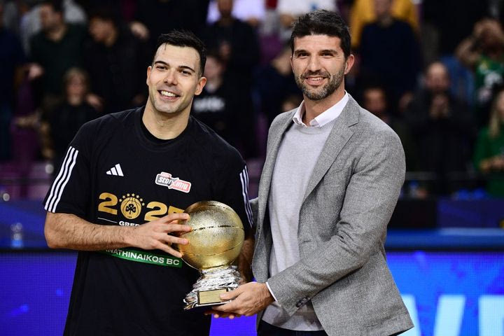 ΟΠΑΠ Final Eight: MVP του Κυπέλλου ο Κώστας Σλούκας εν μέσω αποθέωσης