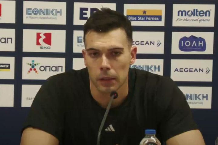 Σλούκας: “Το θέλαμε όλοι πάρα πολύ, εκτός από τον κόουτς, δεν το υποτιμάει όμως το τρόπαιο”