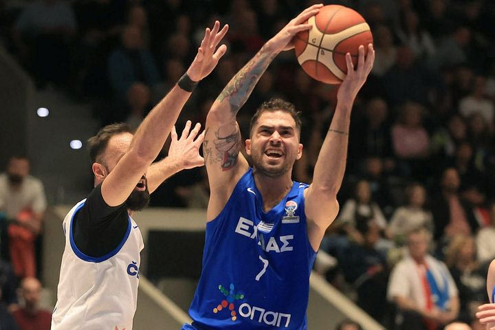 Ο Βασίλης Τολιόπουλος