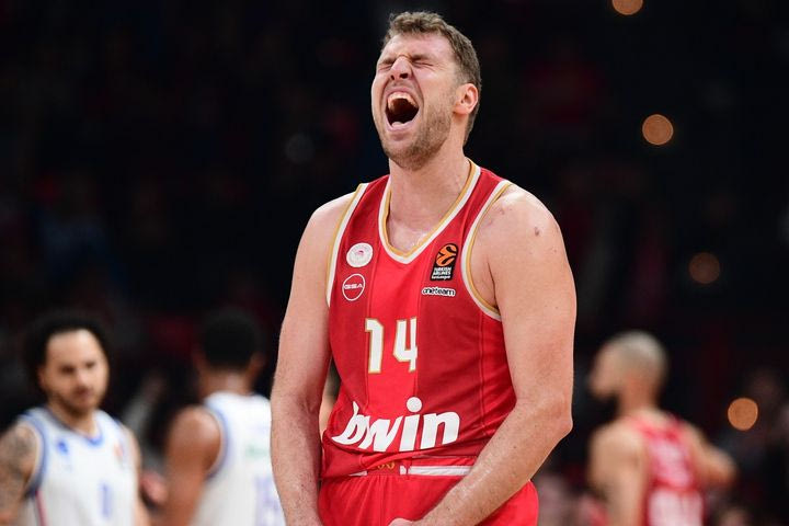 Ολυμπιακός: Βεζένκοβ καλεί… Ελ Κααμπί