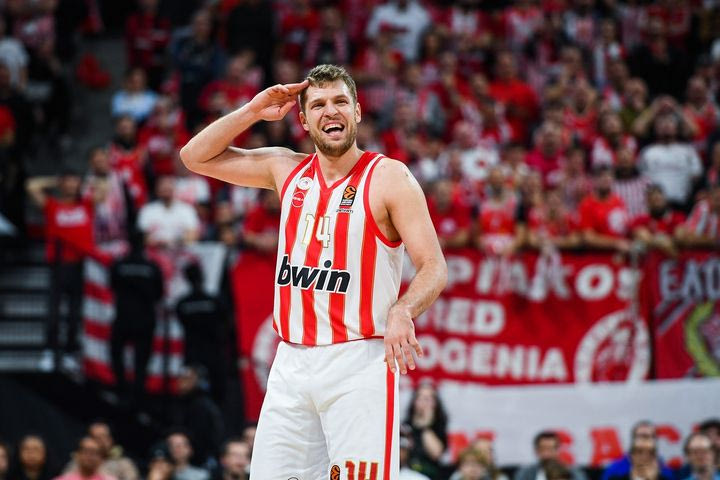 Προγνωστικά Euroleague: Ο Βεζένκοβ που δεν σταματάει και ο Ολυμπιακός που τα βάζει απόψε