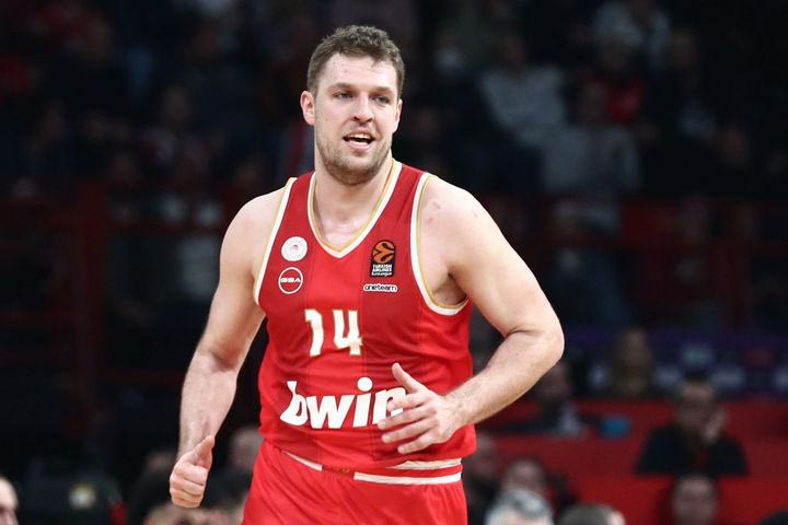Ολυμπιακός: Ο Βεζένκοβ αναδείχθηκε MVP της αγωνιστικής στην Stoiximan GBL για 6η φορά την φετινή σεζόν