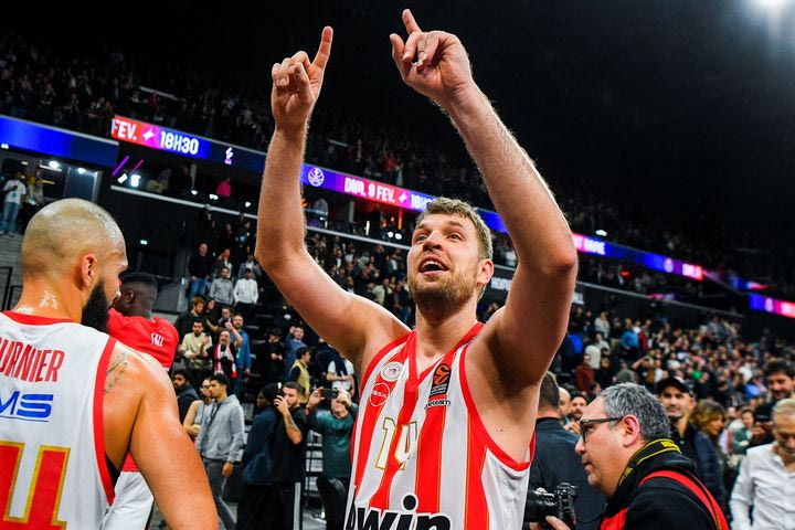 Η βαθμολογία της EuroLeague: Ο Ολυμπιακός σε δική του Λίγκα, εννέα εκτός έδρας νίκες σε 14 αγώνες μακριά από το ΣΕΦ