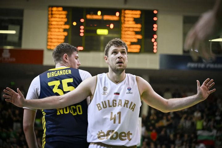 Βουλγαρία: “Χωρίς Βεζένκοβ και Μίλερ-ΜακΙντάιρ κόντρα στη Γερμανία, δεν πήραν άδεια από τις ομάδες τους”