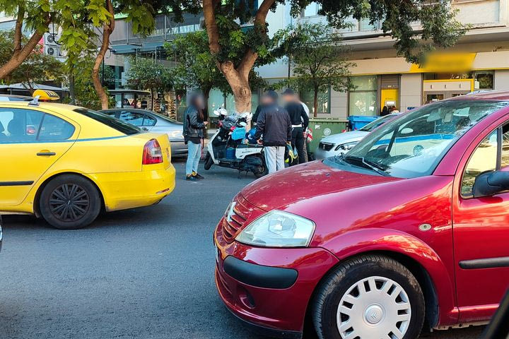 Οδήγηση χωρίς δίπλωμα: Τι προβλέπει ο νέος ΚΟΚ- Οι ποινές και τα πρόστιμα