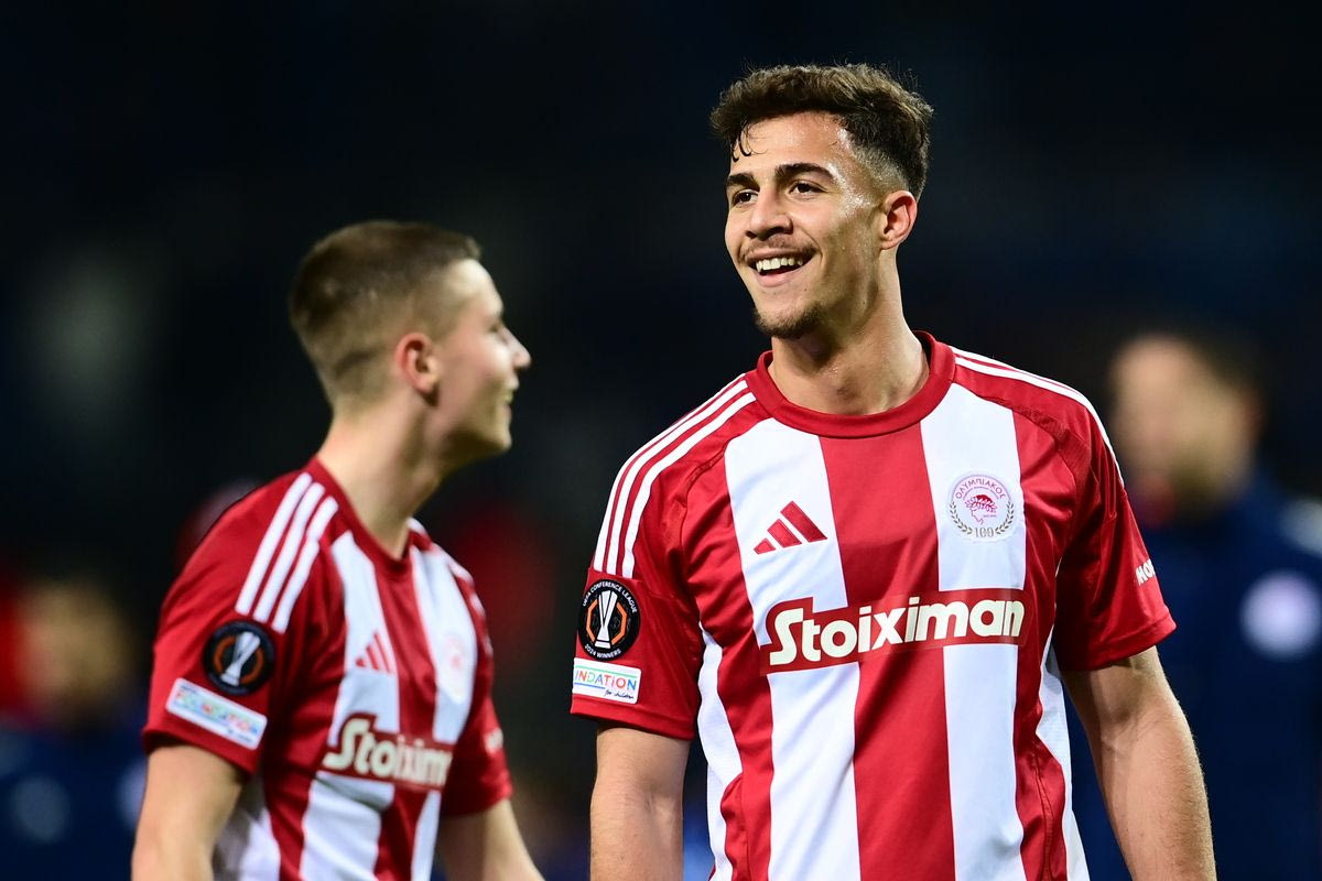 Μουζακίτης και Κωστούλας στο Πόρτο - Ολυμπιακός