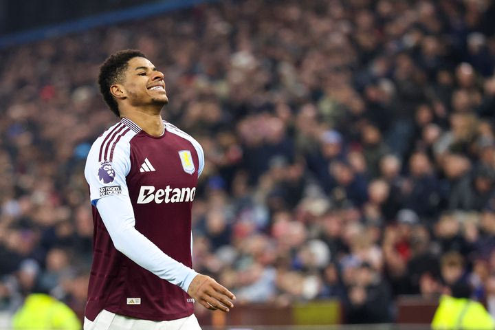 Ο Ράσφορντ με τη φανέλα της Άστον Βίλα