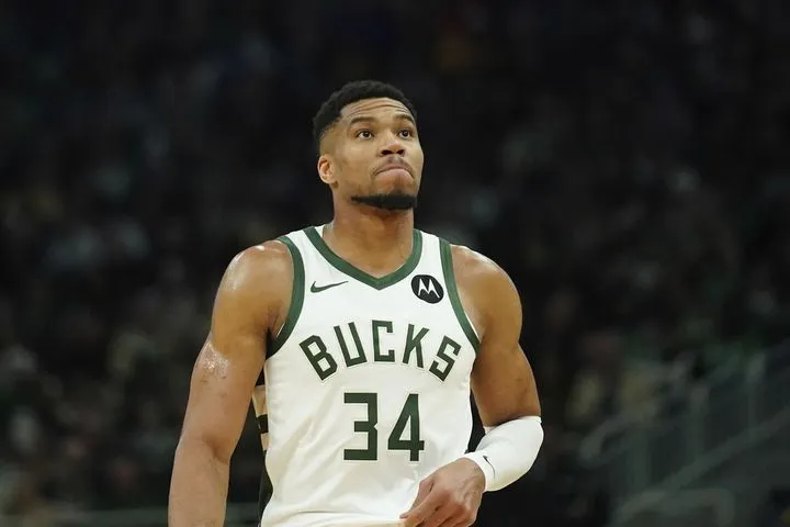 Γουίζαρντς – Μπακς 129-126: Το Μιλγουόκι σε κρίση, ηττήθηκε από την χειρότερη ομάδα του NBA