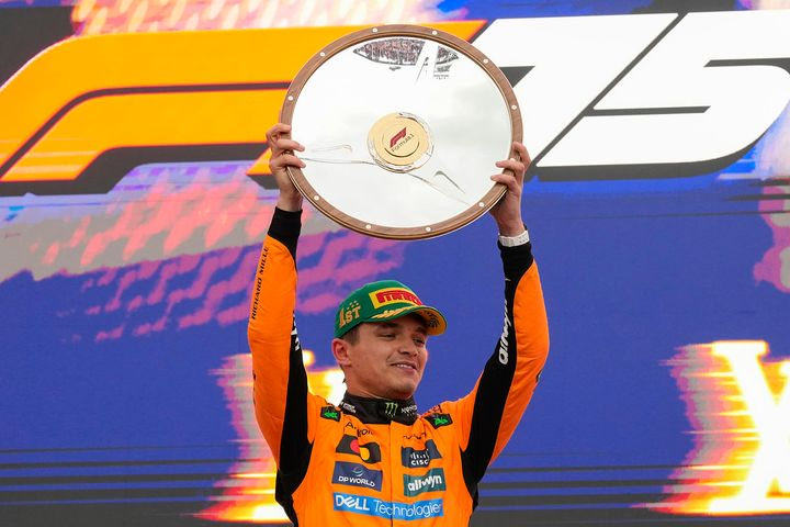 Θρίαμβος του Νόρις, υπό την πίεση του Φερστάπεν, στο χαοτικό GP Αυστραλίας