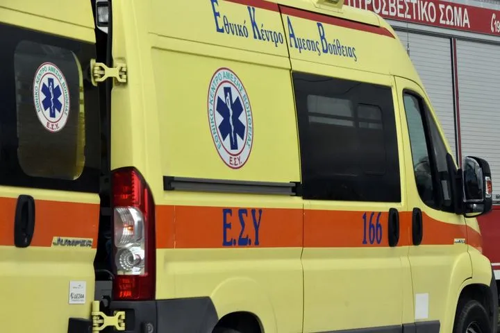 Συμπλοκή στην Εθνική Οδό μεταξύ οπαδών της ΑΕΚ και του ΠΑΟΚ, δύο τραυματίες