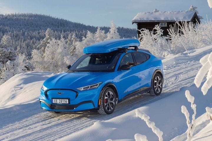 Αυτές είναι οι 10 απλές συμβουλές της Ford, για ικανοποιητική αυτονομία ηλεκτρικού ακόμα και στο πολύ κρύο