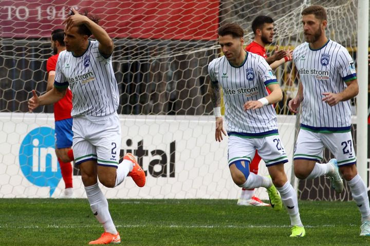 Οι παίκτες της Κηφισιάς πανηγυρίζουν το 1-0 επί του Πανιωνίου