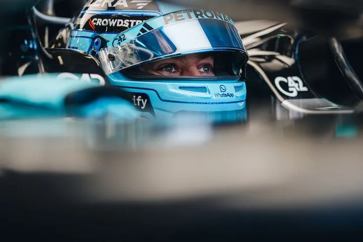 Ράσελ: “Η McLaren μπορεί να σκέφτεται από τώρα το 2026”