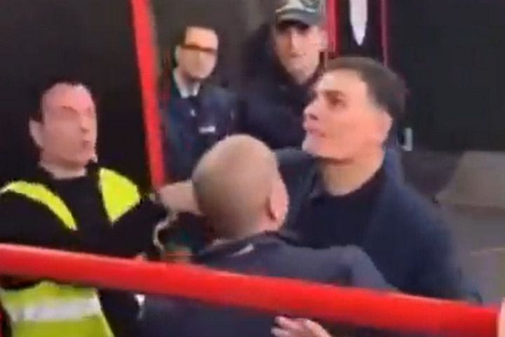 Ολυμπιακός – Μονακό: Το VIDEO από τη στιγμή της έντασης ανάμεσα σε οπαδό και Μπαρτζώκα