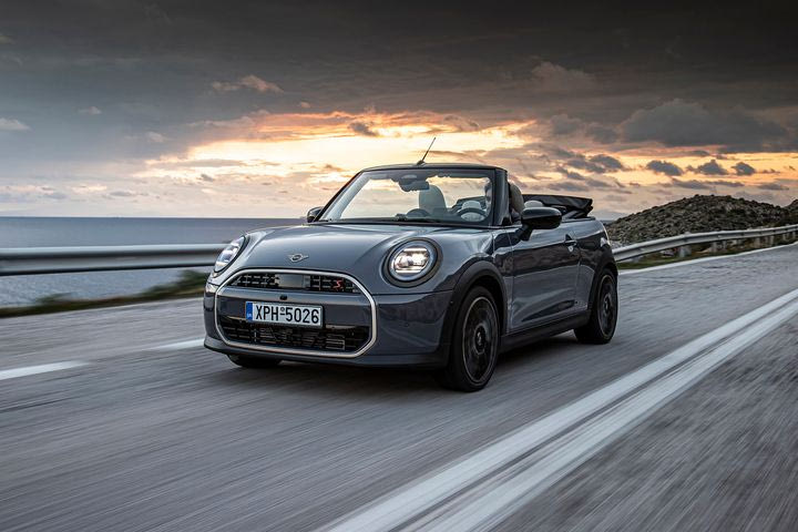 Στην Ελλάδα η νέα γενιά του Mini Cooper Cabrio -Δείτε τις τιμές του