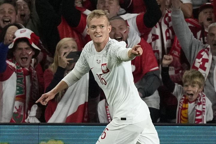 Προκριματικά Παγκοσμίου Κυπέλλου: Ο Σβιντέρσκι καθάρισε τη Μάλτα για την Πολωνία, ήττα από τη Βοσνία για την Κύπρο, τριάρα για Αλβανία με βασικό Σταρακόσα