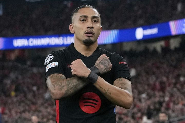 Μπενφίκα – Μπαρτσελόνα 0-1: Ο Ραφίνια τιμώρησε ξανά τους Πορτογάλους στην καταλανική απόδραση των 10 παικτών