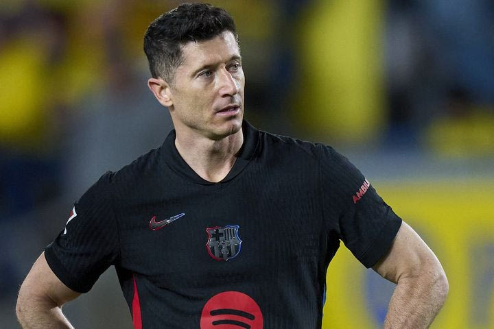 Λεβαντόβσκι: “Η La Liga έχει αλλάξει, οι ομάδες βασίζονται στην άμυνα και οι διαιτητές επιτρέπουν το σκληρό παιχνίδι”