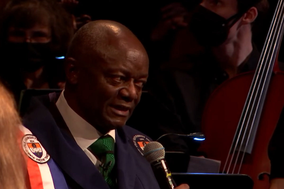 Ο Πιέρ Κομπανί, πατέρας του Βίνσεντ