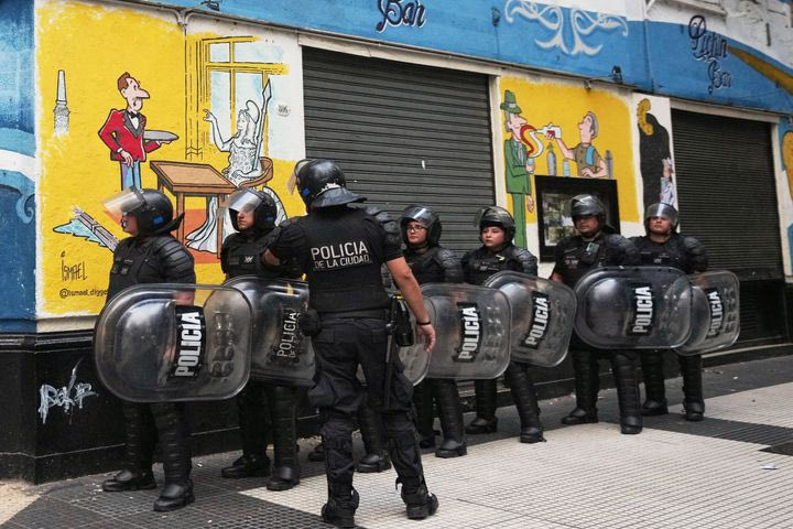 Μαραντόνα: Η συγκλονιστική κατάθεση του αστυνομικού που είδε πρώτος τη σορό του