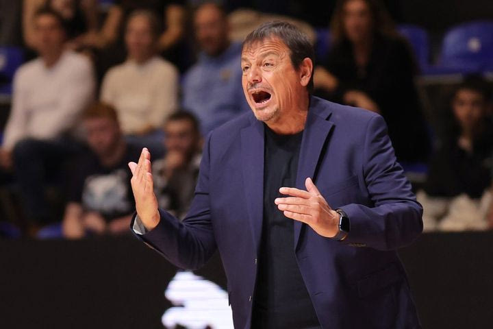 Αταμάν: “Ο Σλούκας είχε ένα από τα χειρότερα παιχνίδια του στην EuroLeague, θα παίξει καλύτερα κόντρα στην Παρί”