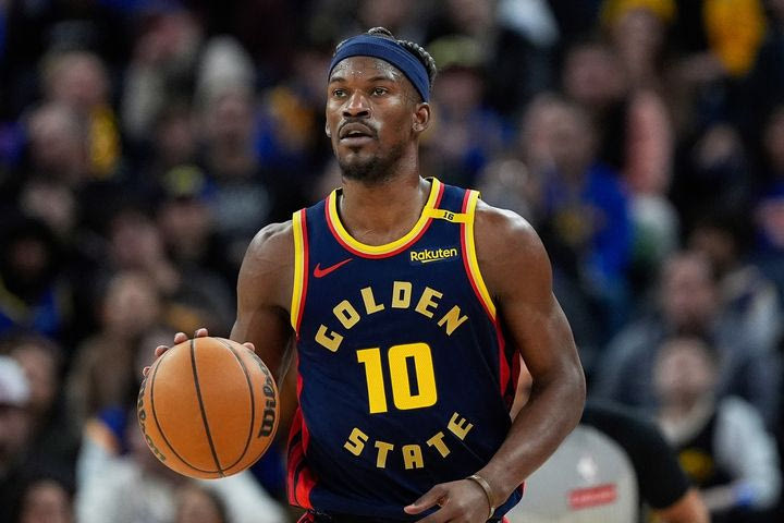 NBA: Οι Γουόριορς λύγισαν τους Ράπτορς με τριπλό Μπάτλερ