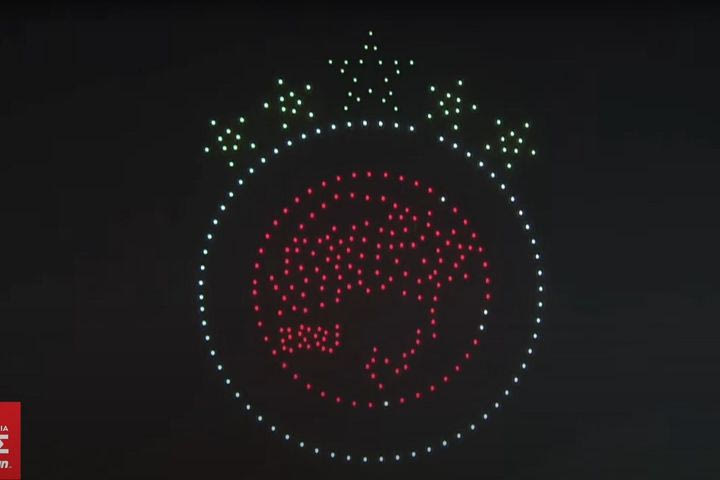 100 χρόνια Ολυμπιακός: Αυτά είναι τα οκτώ σύμβολα που σχηματίστηκαν στο πρωτόγνωρο σόου με τα drones