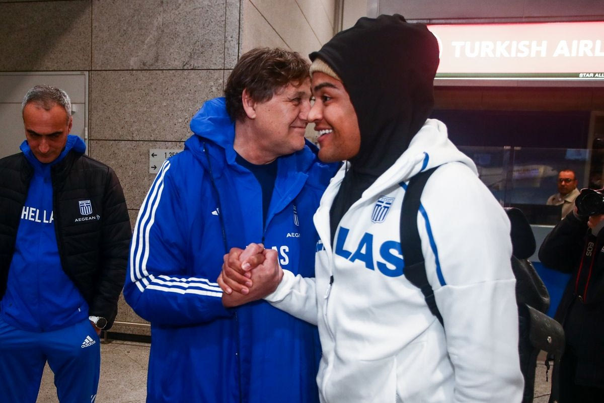 Ο Καραλής με τον Πομάσκι