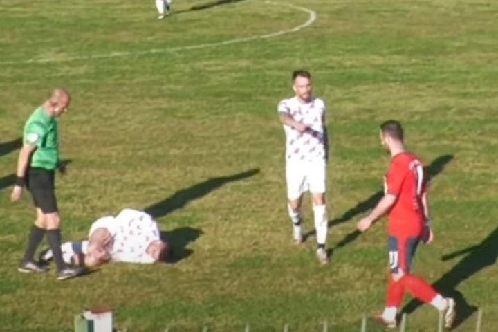 Το fair play της σεζόν σε αγώνα Κυπέλλου στη Φωκίδα: Ο επιθετικός σταμάτησε ενώ θα έβγαινε απέναντι στον τερματοφύλακα