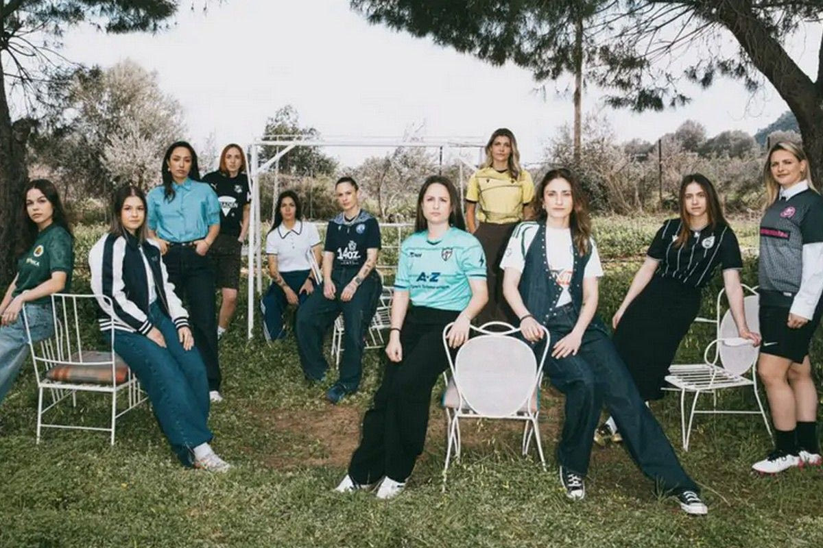 H ξεχωριστή φωτογράφιση 11 ποδοσφαιριστριών της Α’ Εθνικής, για την Παγκόσμια Ημέρα της Γυναίκας