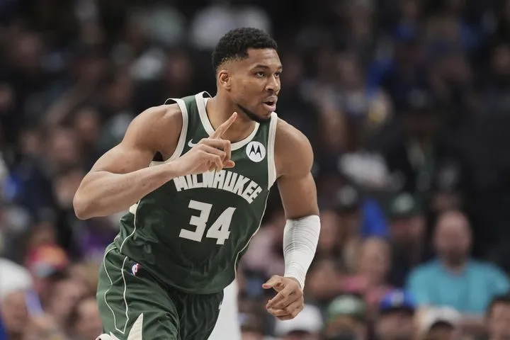 Ο Γιάννης Αντετοκούνμπο συνεχίζει να γράφει ιστορία: Αυτό είναι το νέο ρεκόρ που σημείωσε