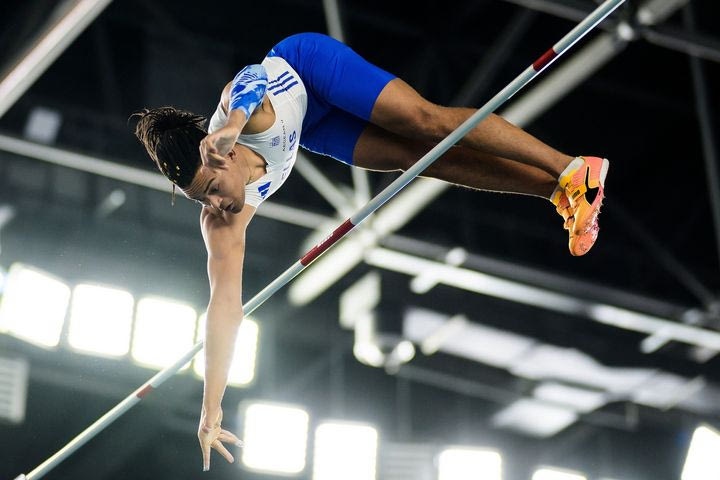 Ο Καραλής πέρασε και τα 5.80μ. στον τελικό του Παγκοσμίου κλειστού στίβου