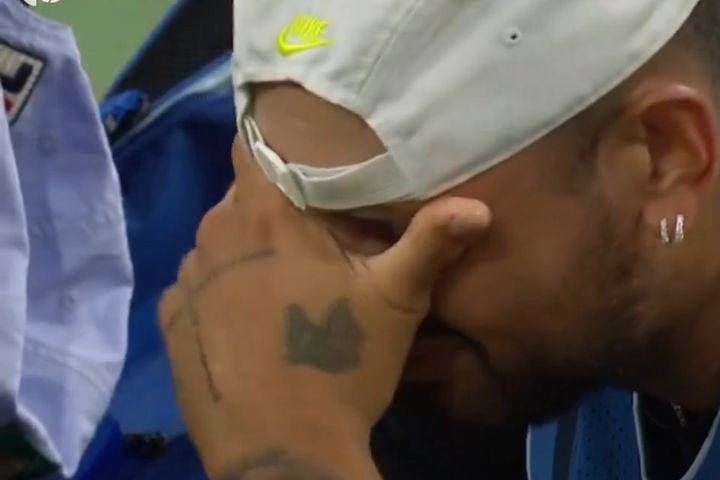 Ο Κύργιος με δάκρυα στα μάτια