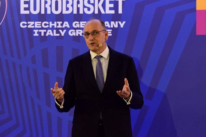 Λιόλιος: “Το τουρνουά δεν είναι μόνο το τρόπαιο, είναι για να εμπνεύσουμε τα νέα κορίτσια να παίξουν μπάσκετ”
