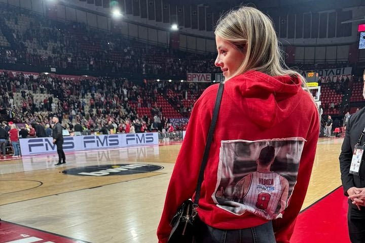 Ολυμπιακός: Με φούτερ Βιλντόσα στο ΣΕΦ η Μιλίτσα Τάσιτς