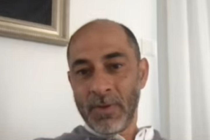 Ο Γιάννης Οκκάς στο SPORT24 για τα 100 χρόνια του Ολυμπιακού: “Ηγετική μορφή ο Τζόλε, ο Ζιοβάνι έκρυβε τη μπάλα”