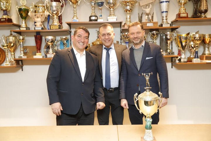 Ο Ομιλος ONEX στηρίζει την ελληνική άρση βαρών