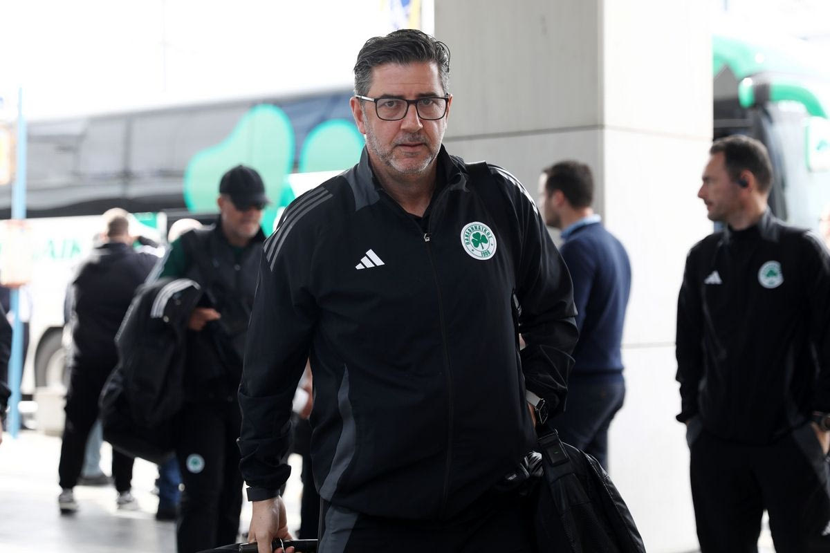 Ο Βιτόρια κατά την αναχώρηση του Παναθηναϊκού