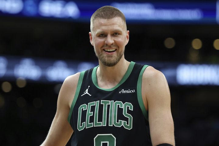 NBA: Ο Πορζίνγκις έλαμψε και οι Σέλτικς πέρασαν εμφατικά από την έδρα των Τζαζ