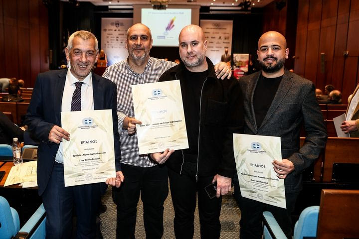 Oι Βασίλης Σκουντής, Σπύρος Καβαλιεράτος, Χάρης Σταύρου και Ηλίας Καλλονάς στα βραβεία του ΠΣΑΤ