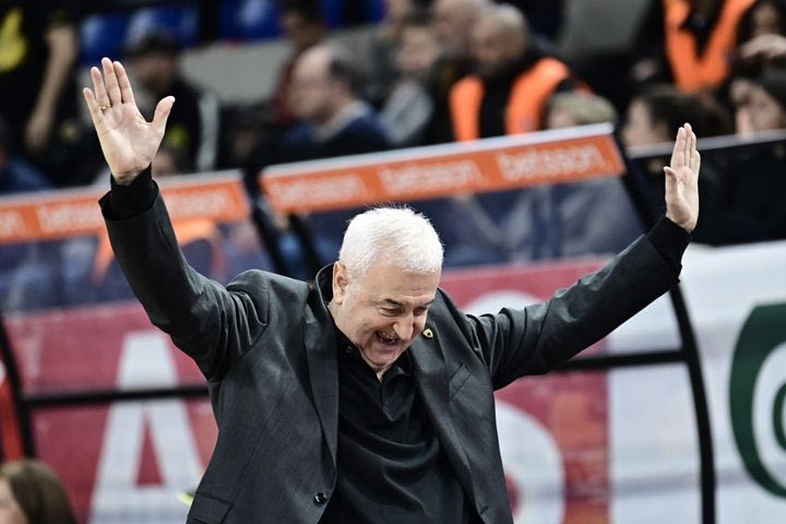 Η ΑΕΚ Betsson δημοσίευσε το φύλλο αγώνα από το ντεμπούτο του Ντράγκαν Σάκοτα στους πάγκους, πριν από 52 χρόνια