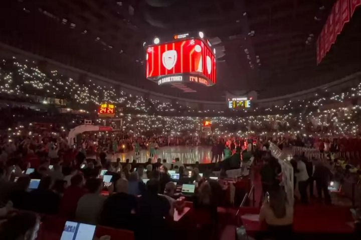 Ολυμπιακός: “Call it magic”, η υπόκλιση της ΚΑΕ στον κόσμο με τραγούδι των Coldplay