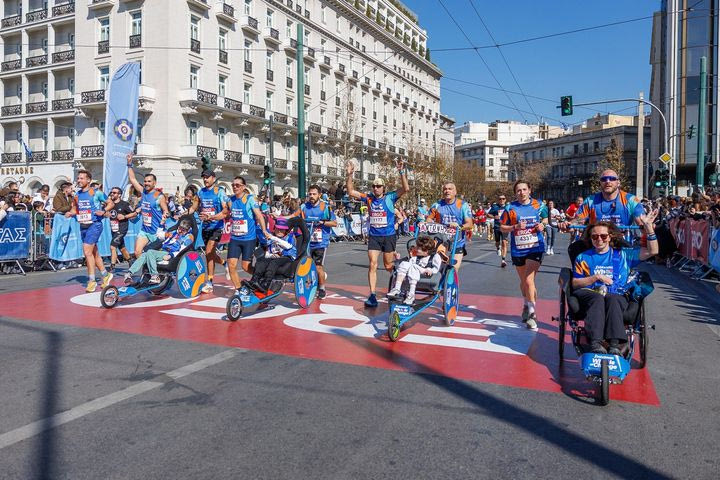 “Τρέχουμε όλοι για όλους”: Το ηχηρό μήνυμα της Stoiximan Wheels Of Change για την ισότητα στον 13o Ημιμαραθώνιο Αθήνας