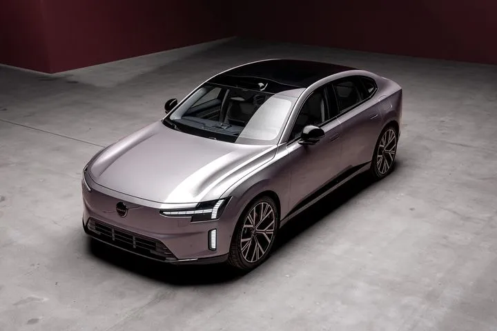 Αυτό είναι το Volvo που όλοι θα ήθελαν να έχουν- Το ηλεκτρικό ES90 διαθέσιμο και στην ελληνική αγορά